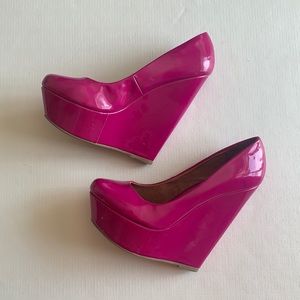 Aldo Size 6 Women’s Pink Wedged Heels